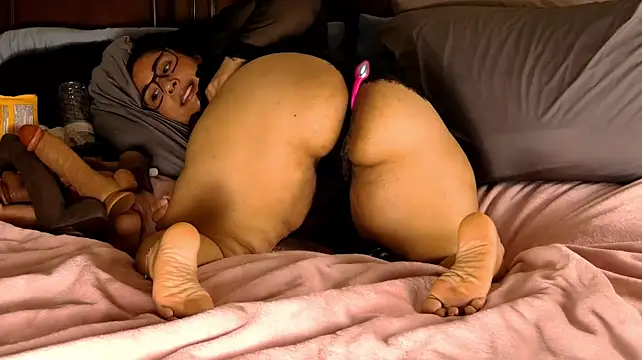 Juicyteacher - Deep Throat 2 of the Biggest Dicks!!!
