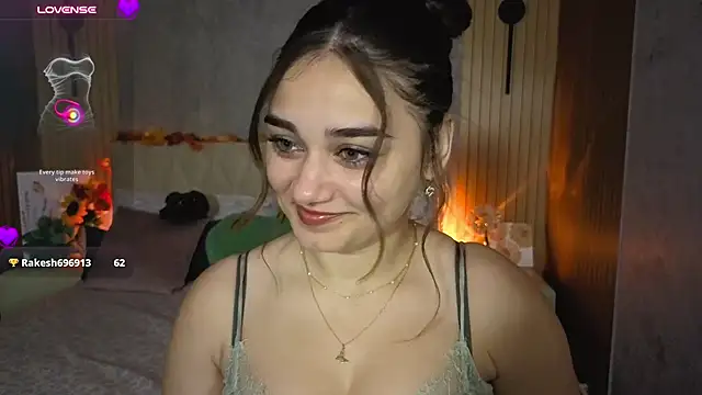 KatarinaHeaven - upskirt flash