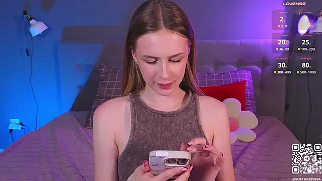 Soft_babe - oil show boobs ,belly , asss