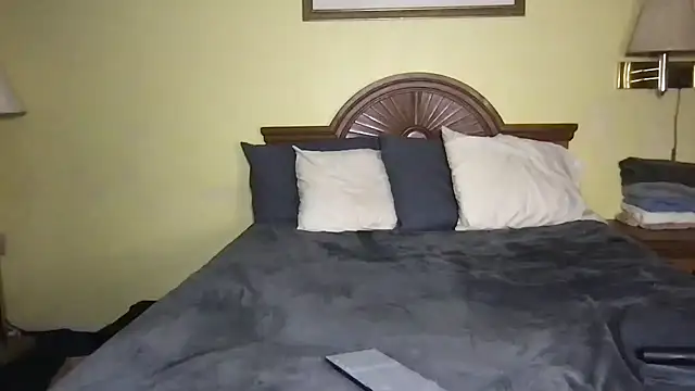 TiffaneyLove - 3 Finger Pussy!!!