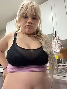 Cutiepiespanks - Tease ass with glass😏
