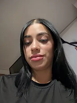 AlannaEvons - Tits Out + Spank In Public 🍒😈