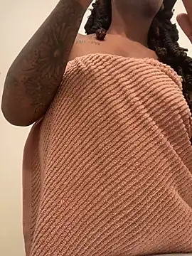 PrincessRayari - Nakey Dildo Ride💦🍆😛TS
