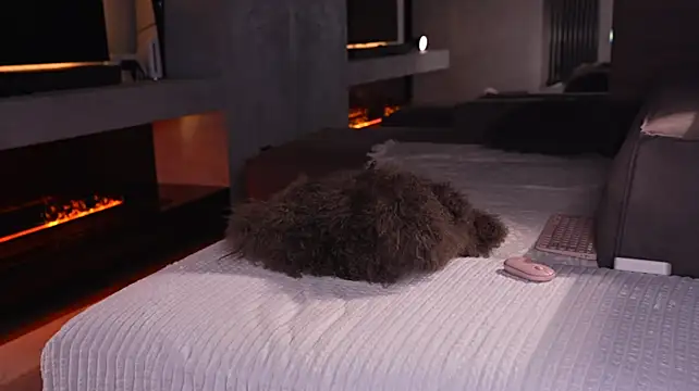 AlexisGraysX - fingering in pussy