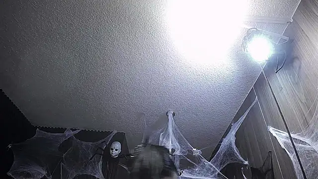 Belladonna_trix - Spit on me Mistress 👅💦🔮