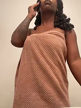 PrincessRayari - Oil Show💦🎀