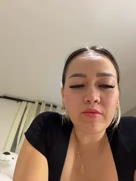 Danielavegax - Squirt boy masturbates me with his finge