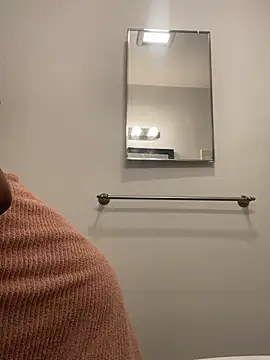 PrincessRayari - Oil Show💦🎀