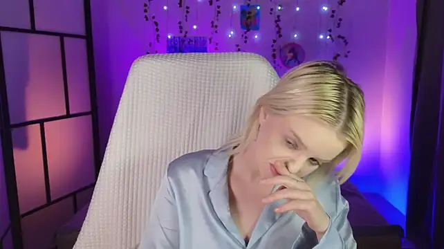Mimi_boobo - eye contact handjob