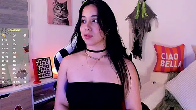Gigi-bom - naked and dildo in pussy