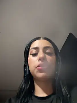 AlannaEvons - Tits Out + Spank In Public 🍒😈