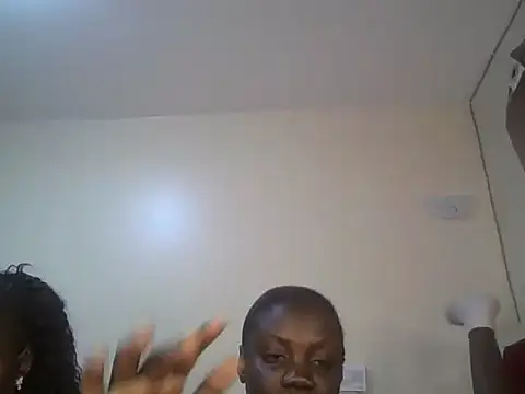 Caramel_queen1 - Undress