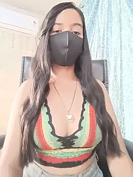Parinaaz18 - Oil on boobies