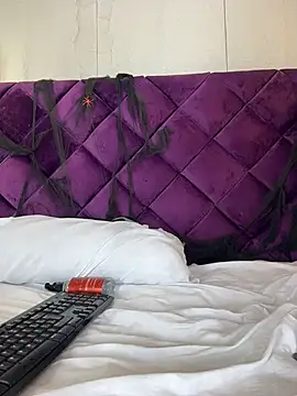 CailynBrowm - I play with your cock in my ass