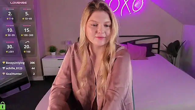 Nancy_Boone - suck juicy tits