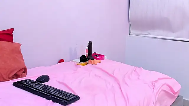 Aisha_moore - 3 Fingers in my pussy
