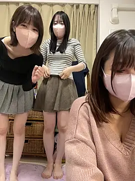 Megu_Melon - 童貞卒業式！夢の4p💓たくさん頑張ります！コメント待ってます！