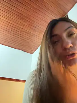Emmily_d - Get Naked