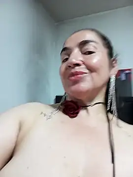 MaryRoze_ - Show in titts/mostrar tetas