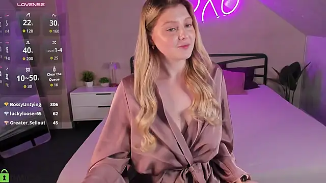 Nancy_Boone - suck juicy tits