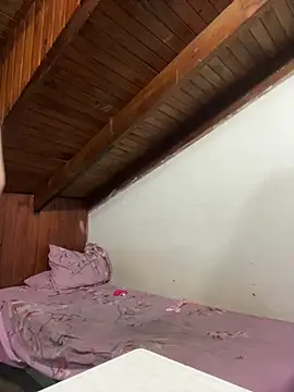 MillieBobbyBrowns - Turka dildo+flash tits