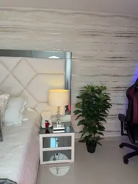 Miacoleman_ - doggy + oiled ass + spank x2