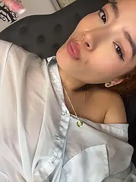 GlamKittenXXX - FINGERING PUSSY