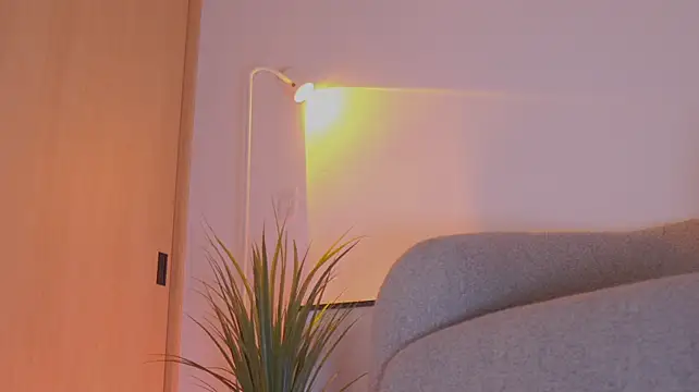 MelyTaylor_ - DILDO DEEP INSIDE ME TO SQUIRT HARD