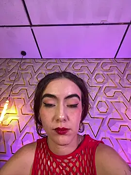 MelanyyJhonson15 - Vape in the public