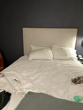 Kikikitti - FUCK MY 😸 with 16 INCHES