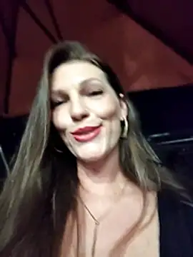 Karlacasada - Mostrar a bucetinha