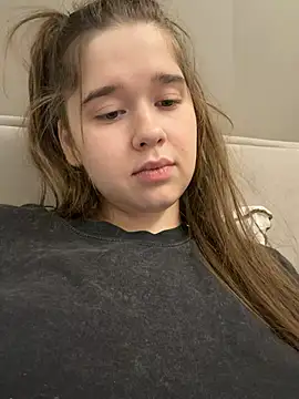 HornyGirlH - 2 FINGER IN PUSSY