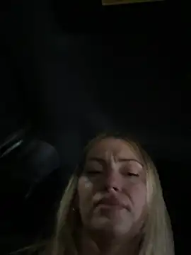 MaggieMayI - Dildo in pussy