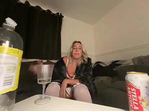 MrandMiss4Life - Lick her arse for a whole 2 minutes