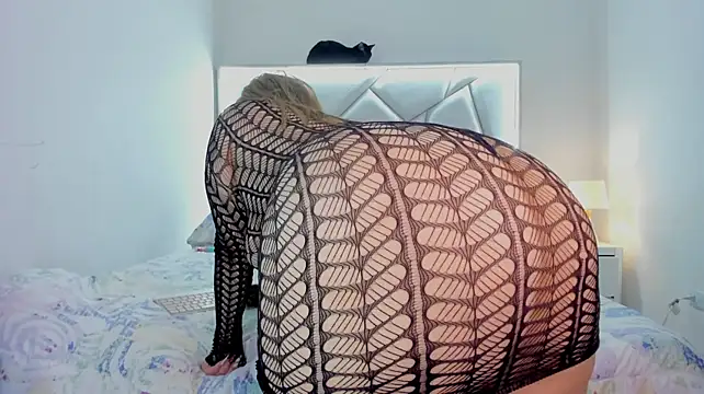 Sweeetcurvyx