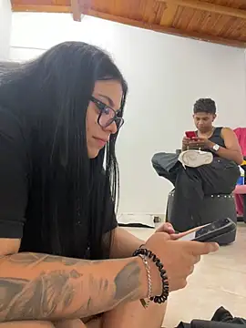 Alissonfernandez_ - The neighbor kisses me with his tongue
