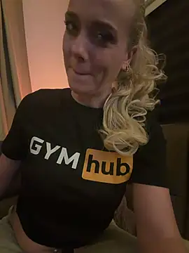 Missconly - Shirt off