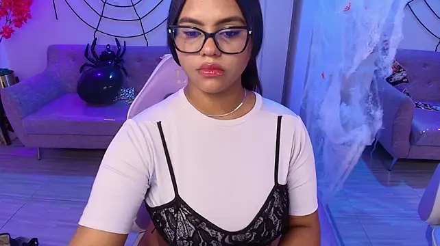 Anie_johnson - Clamps in my boobs 😈🍒