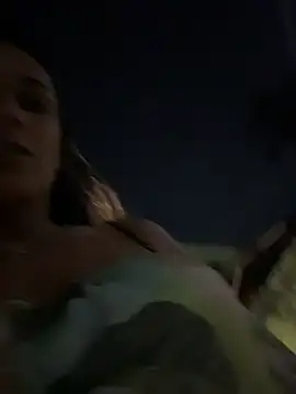 Girl_docinho - Mostra peitos na rua 👿