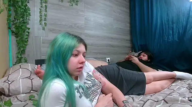 LinaBonBon - stay topless and play with tits