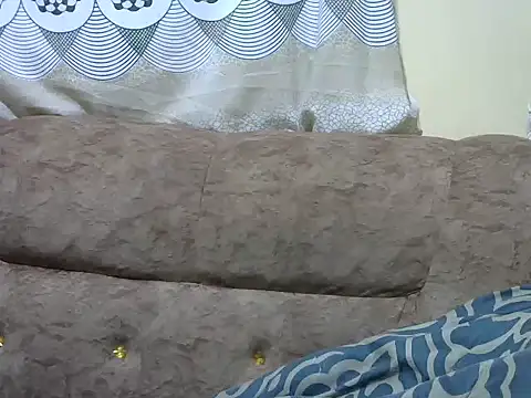 Ebonybb - Dildo in pussy until I cum