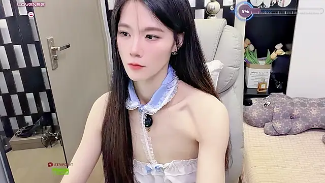 Yueyue-MM - 上空侧身小狗趴+打pp5下