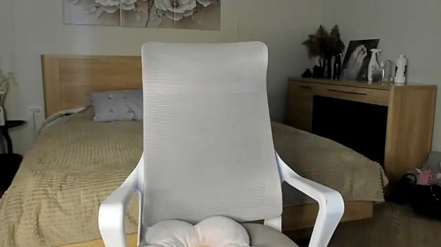 Sweeety_muse - to lick the nipples