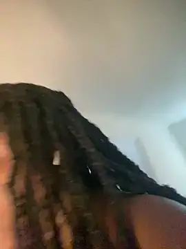 Fantasygyal - OIL UP TITTIES :)