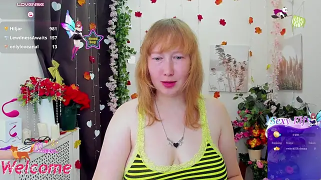 Tata_foxy_x - stand naked and do a 360 turn