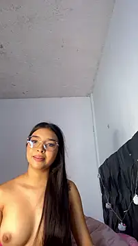 TinaQueenn - squirt desnuda