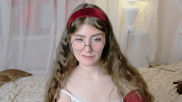 RuthMorse - MASTURBATION in panties with zoom