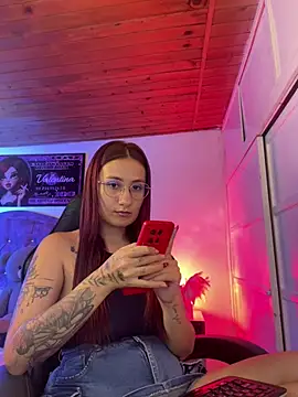 Valentinaa_amado - full naked+big squirt😈👄
