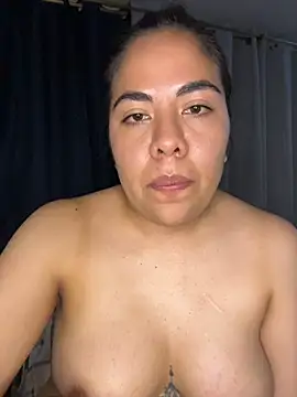Majot8798 - Massage with oil on the tits 💦💦💦