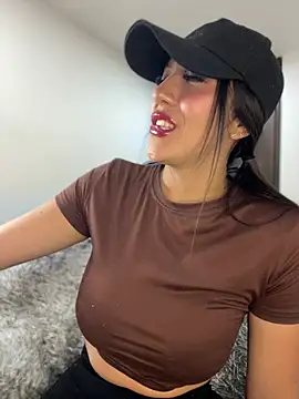 MiaJones21 - 🤤😏 make me wet🤤😏